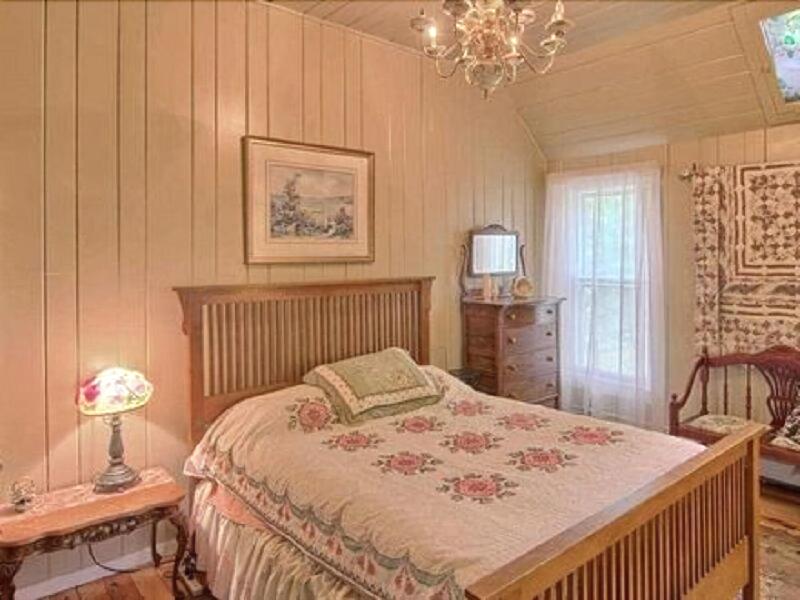 Wauban Cottage image