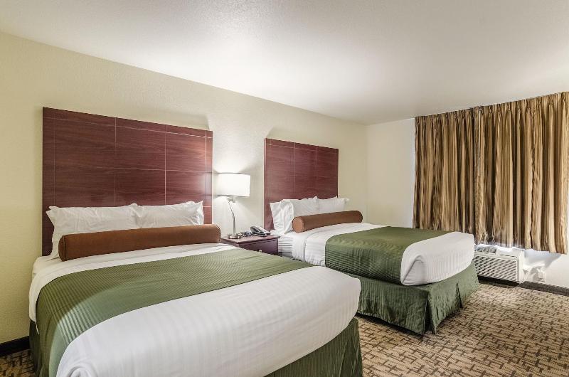 Cobblestone Inn & Suites - Bridgeport image