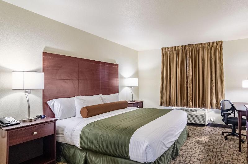 Cobblestone Inn & Suites - Bridgeport image 9