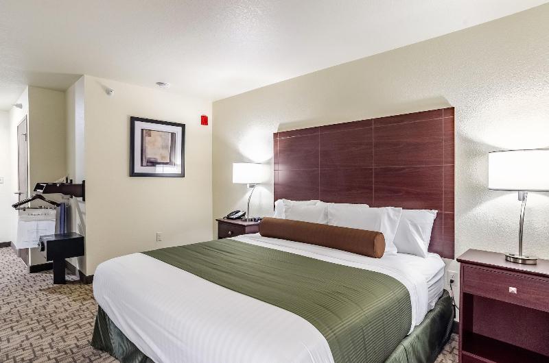Cobblestone Inn & Suites - Bridgeport image 4