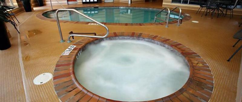 Bally's Quad Cities Casino & Hotel image