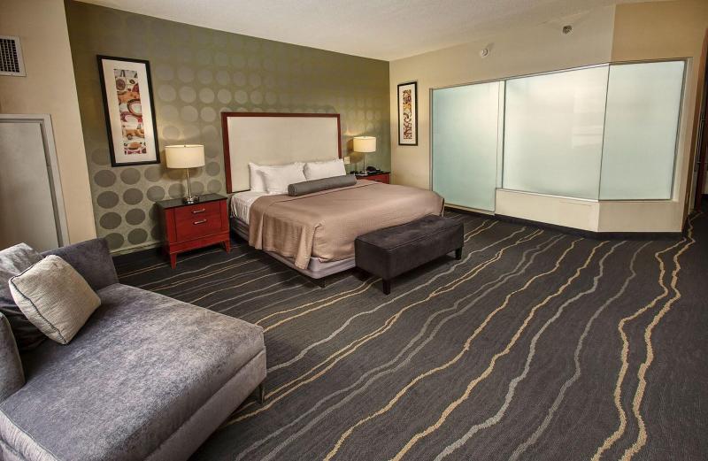 Bally's Quad Cities Casino & Hotel photo 24