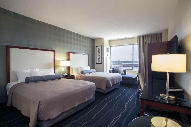 Bally's Quad Cities Casino & Hotel photo 23