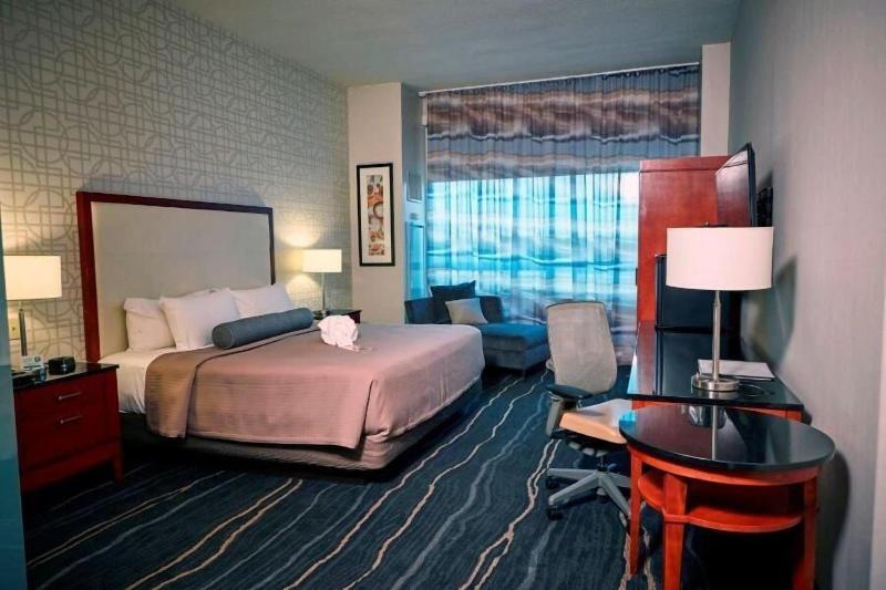Bally's Quad Cities Casino & Hotel image