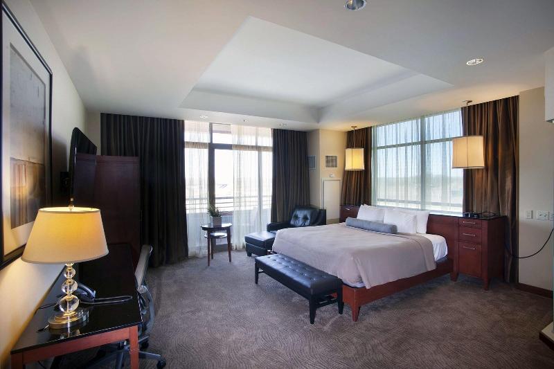 Bally's Quad Cities Casino & Hotel image