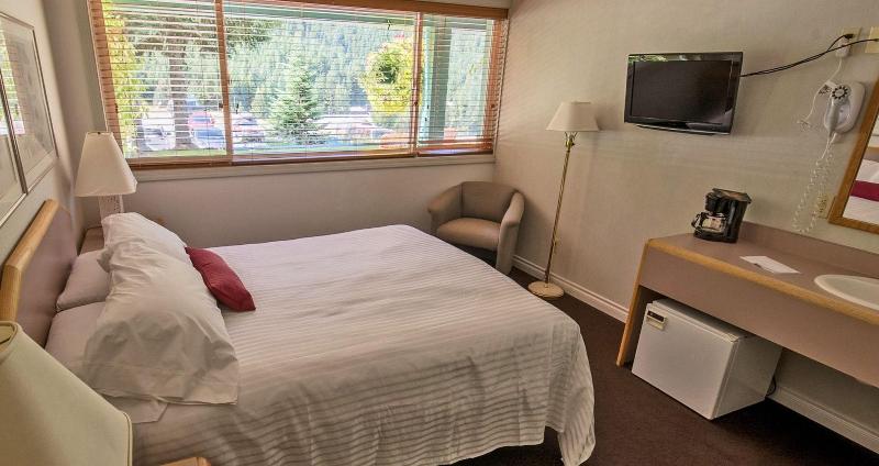 Crystal Mountain Hotels image