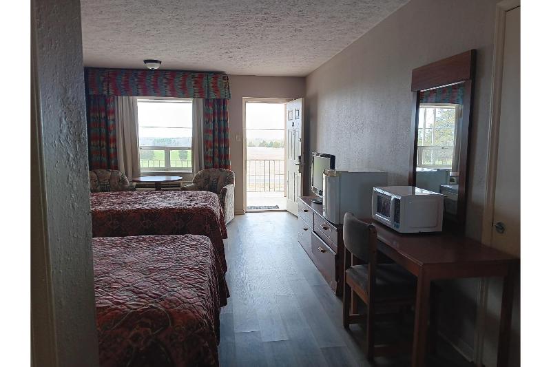 Sheldon's Motel by OYO Keysville Near Hwy 360 image