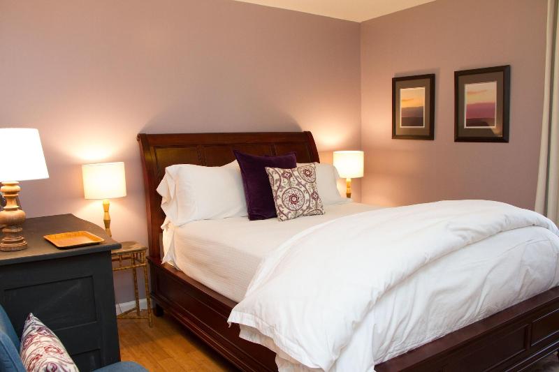 Inn At Pine Plains image