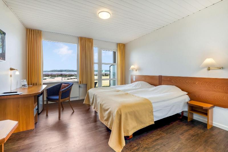 Hotel Pinenhus image