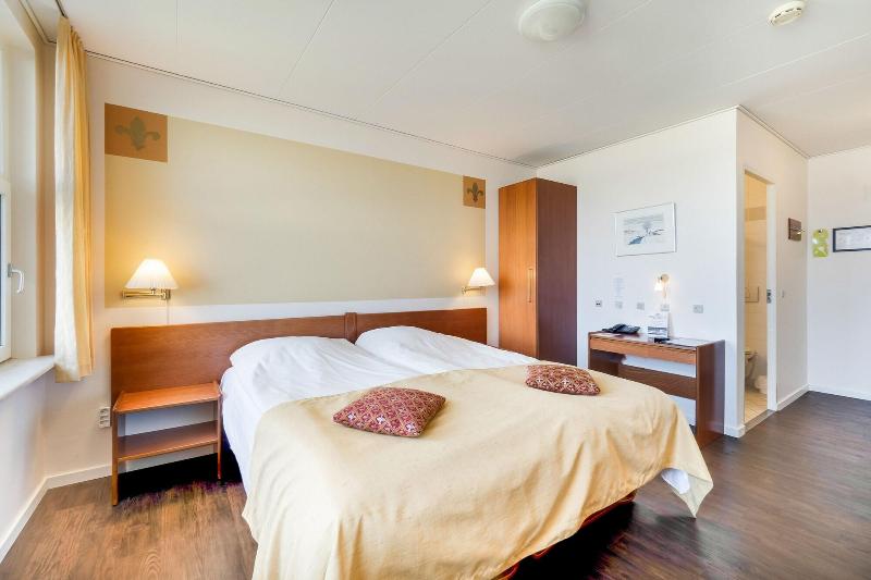 Hotel Pinenhus image