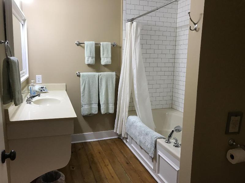 Canemount Plantation Inn image