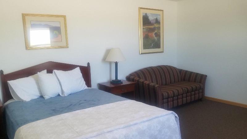 Howard's Motel image