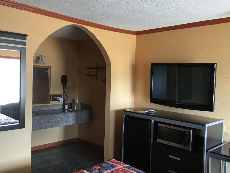 Relax Inn image