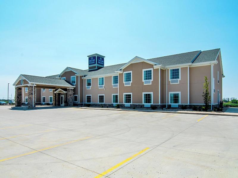 Cobblestone Hotel & Suites - Paxton image
