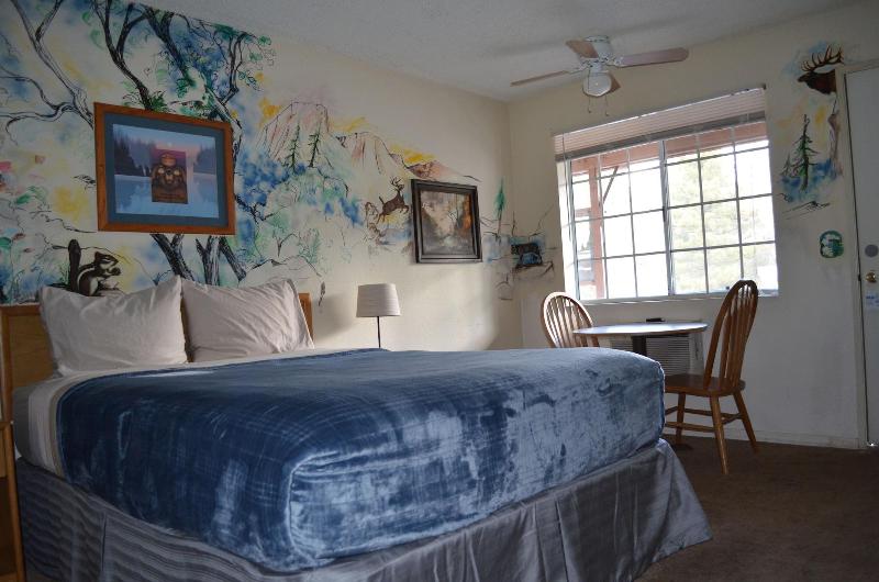 Deep Creek Motel image