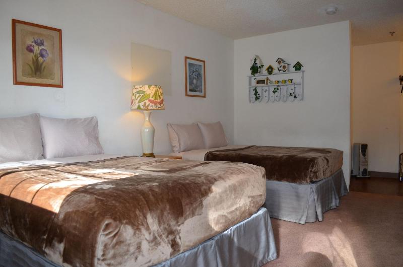 Deep Creek Motel image
