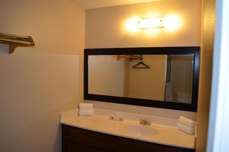 Deep Creek Motel image