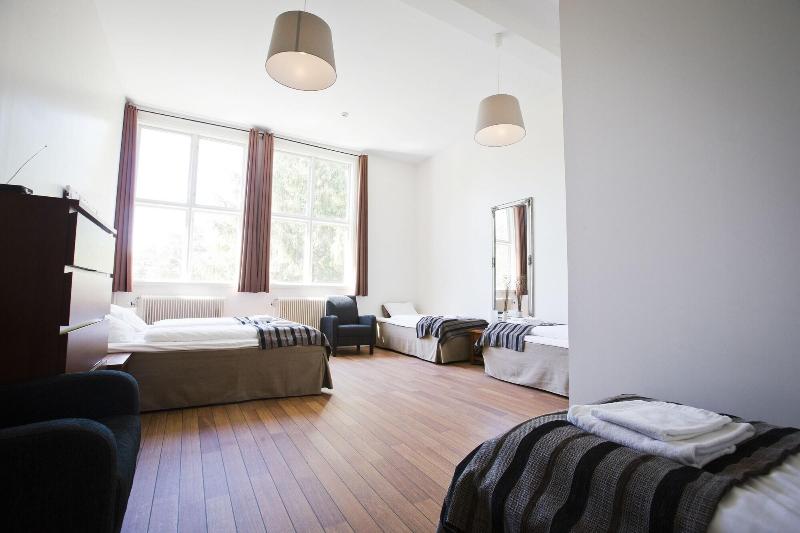 Guesthouse Eleven Hotel image