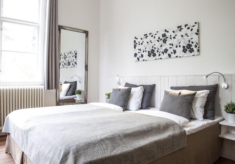 Guesthouse Eleven Hotel image