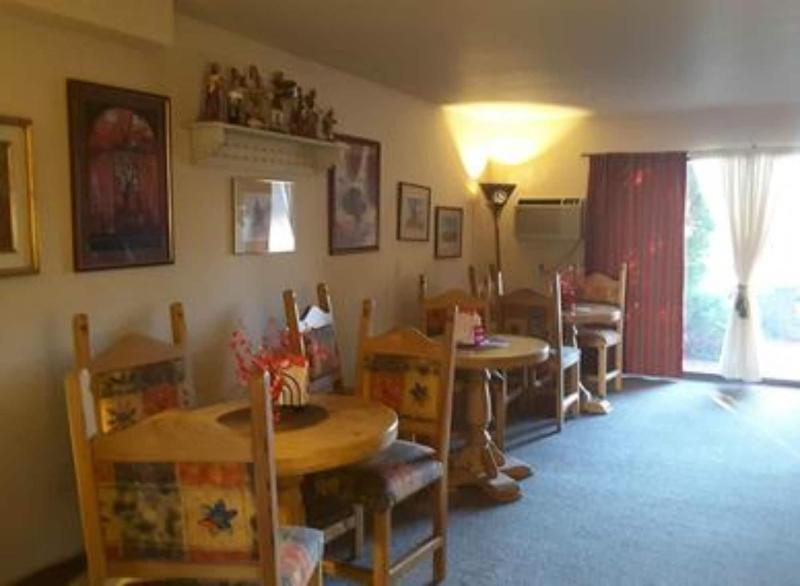 Beaver Creek Inn image