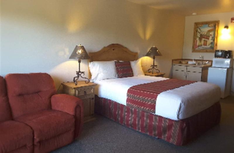 Beaver Creek Inn image