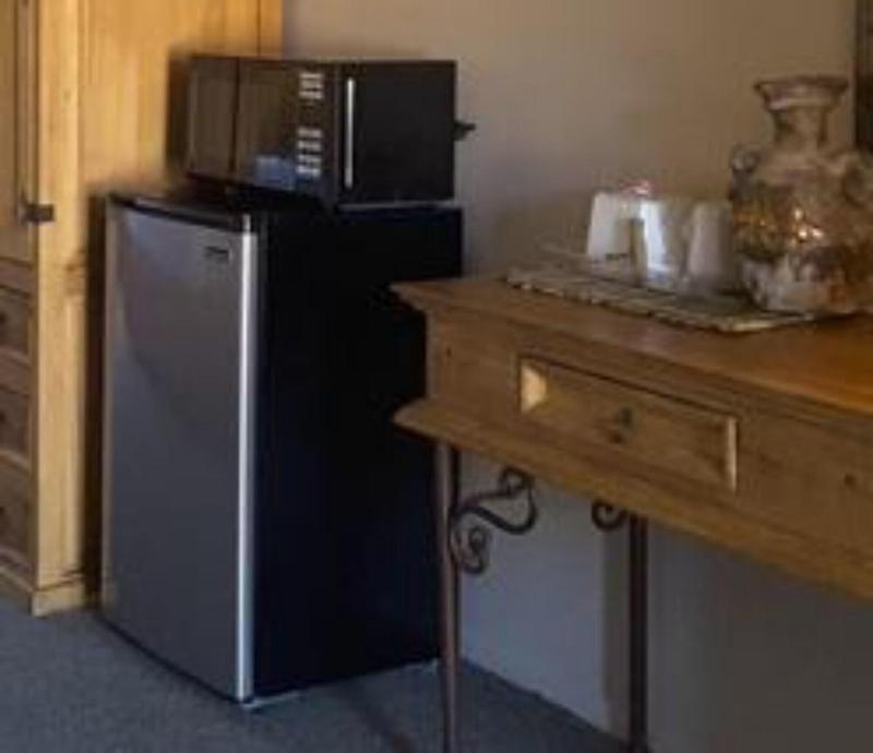 Beaver Creek Inn image