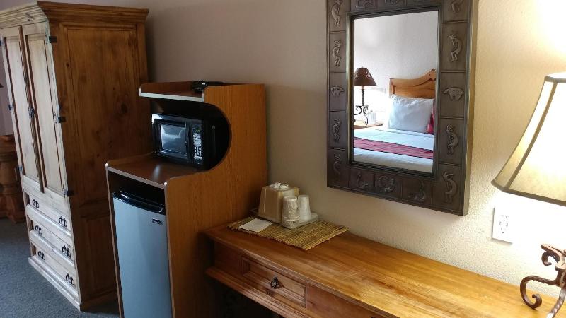 Beaver Creek Inn image