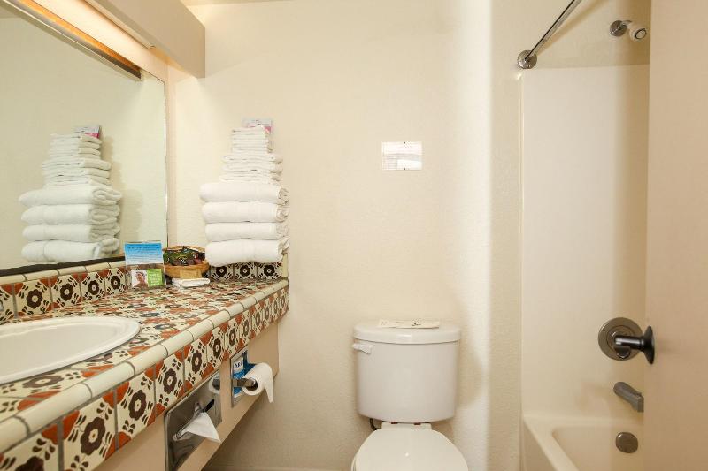 Beaver Creek Inn image