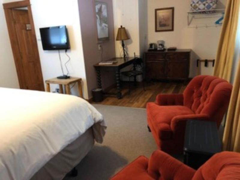 Redstone Cliffs Lodge image