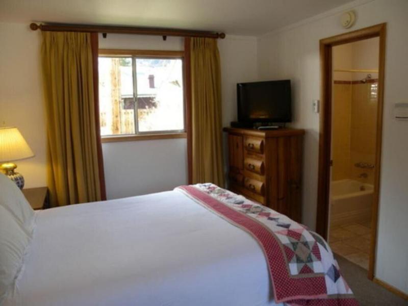 Redstone Cliffs Lodge image 2
