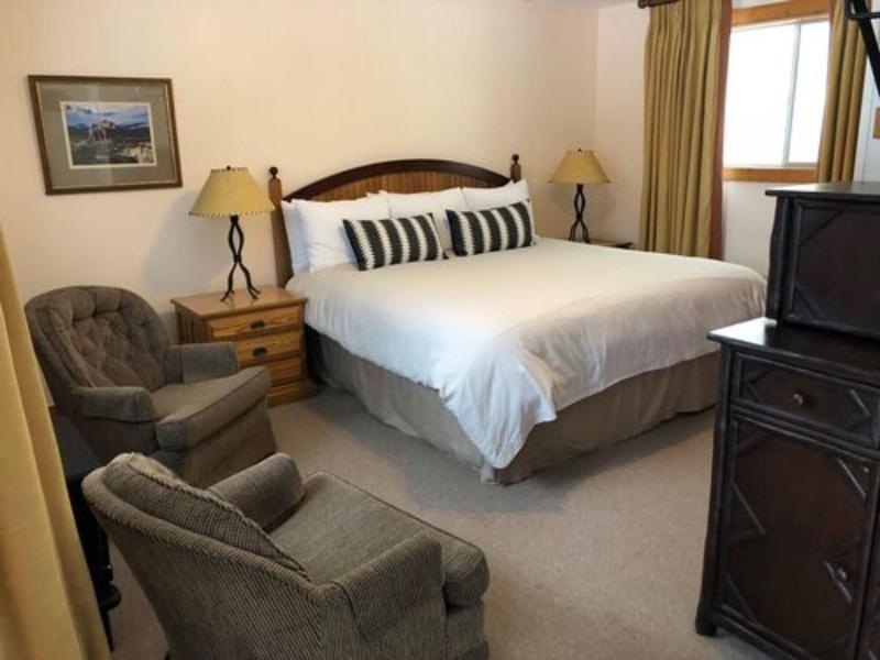 Redstone Cliffs Lodge image 3