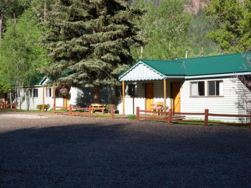 Redstone Cliffs Lodge image
