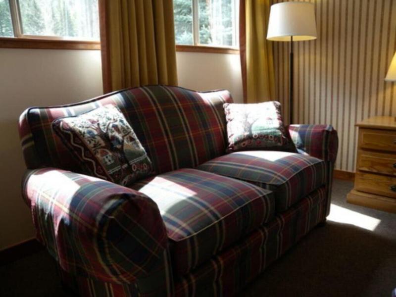 Redstone Cliffs Lodge image
