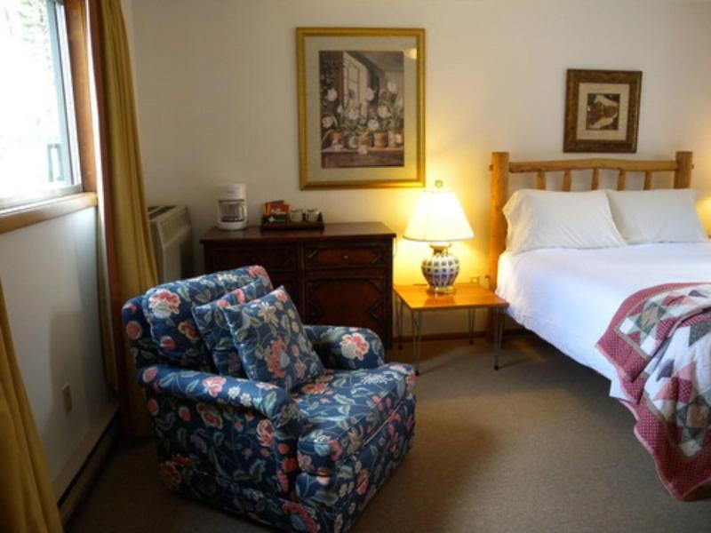 Redstone Cliffs Lodge image