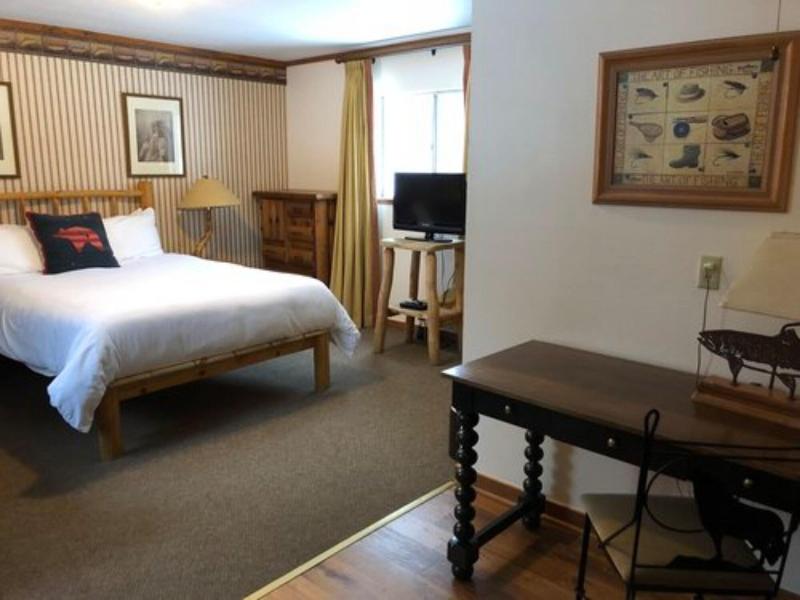 Redstone Cliffs Lodge image