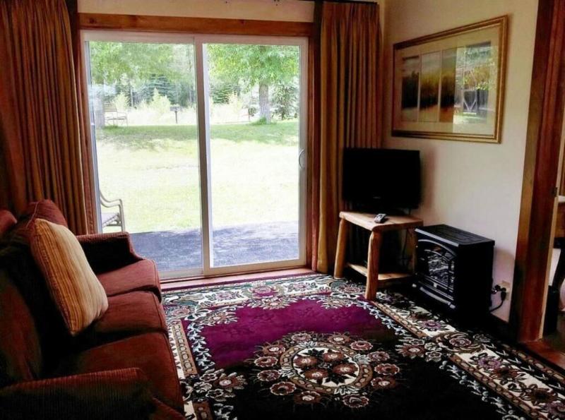 Redstone Cliffs Lodge image