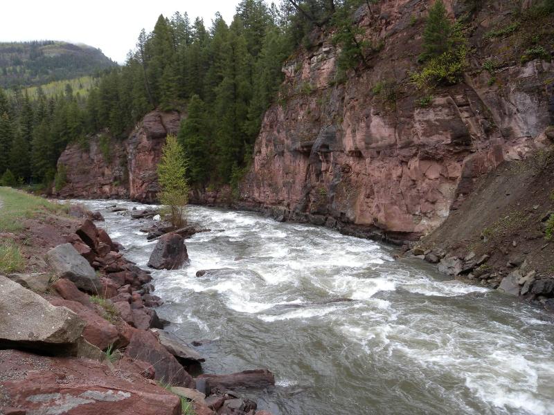 Redstone Cliffs Lodge image