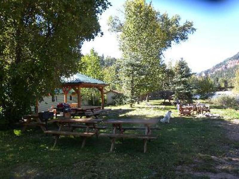 Redstone Cliffs Lodge image