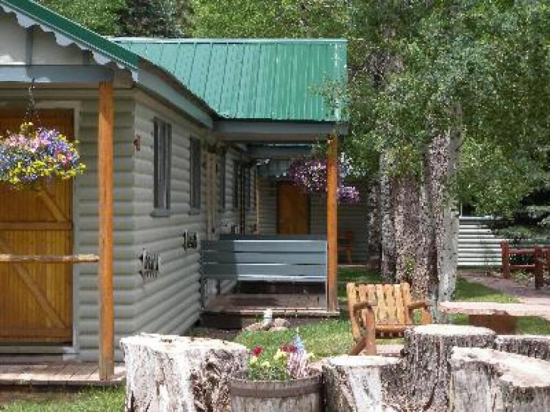 Redstone Cliffs Lodge image