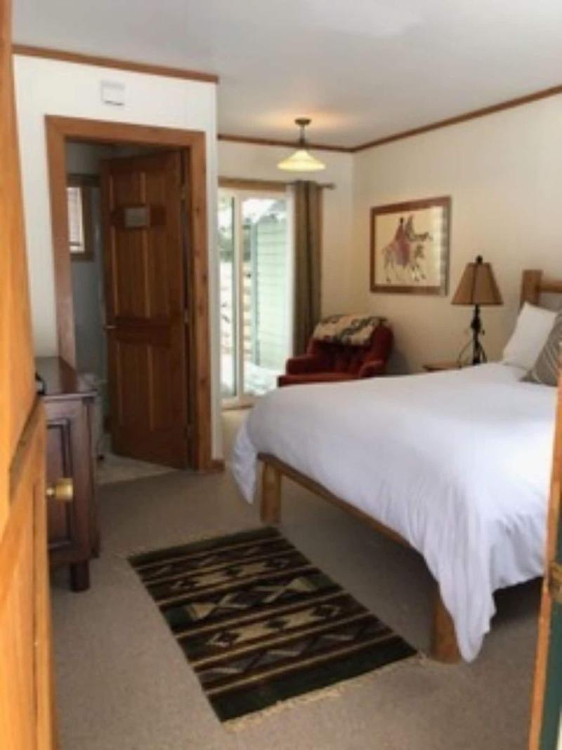 Redstone Cliffs Lodge image