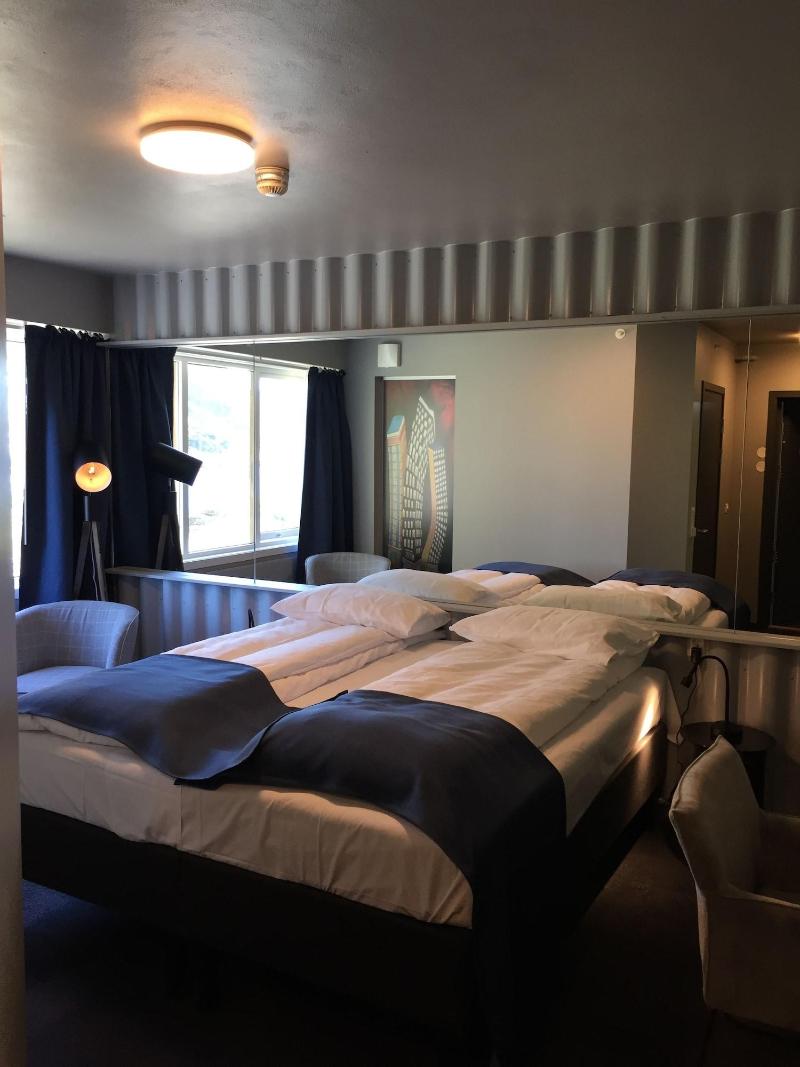 Live Lofoten Hotel image