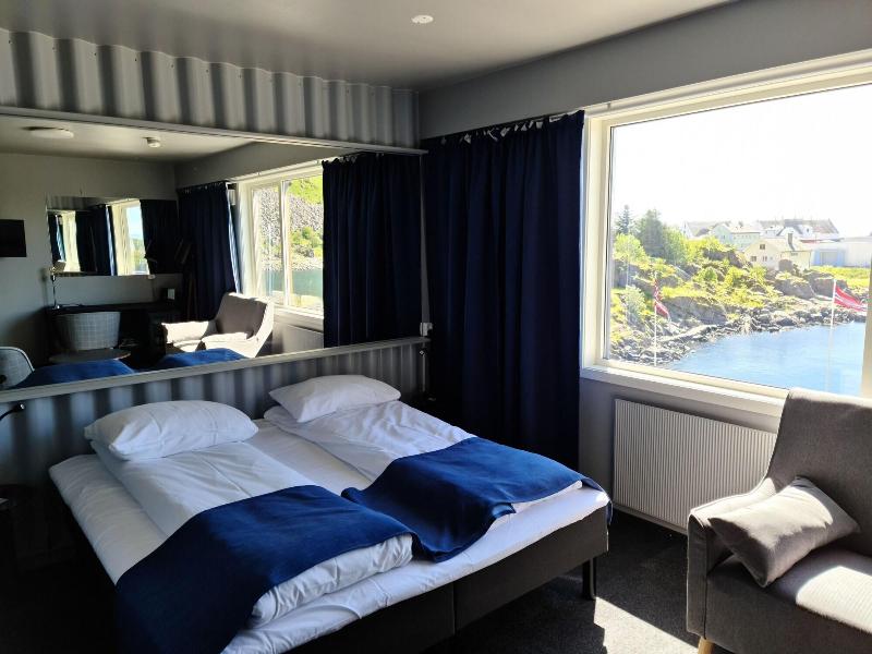 Live Lofoten Hotel image