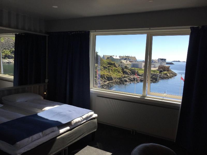 Live Lofoten Hotel image