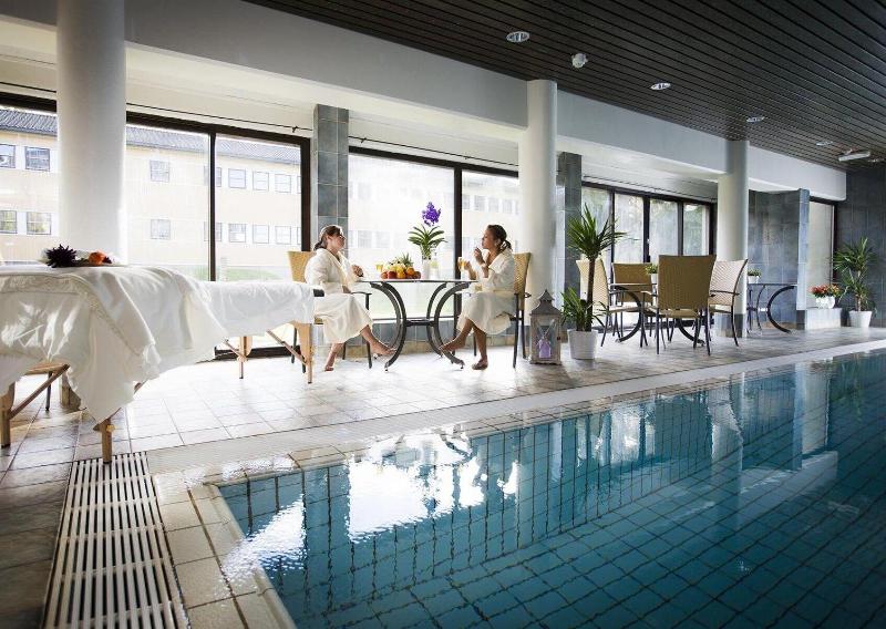 Vinger Hotell image