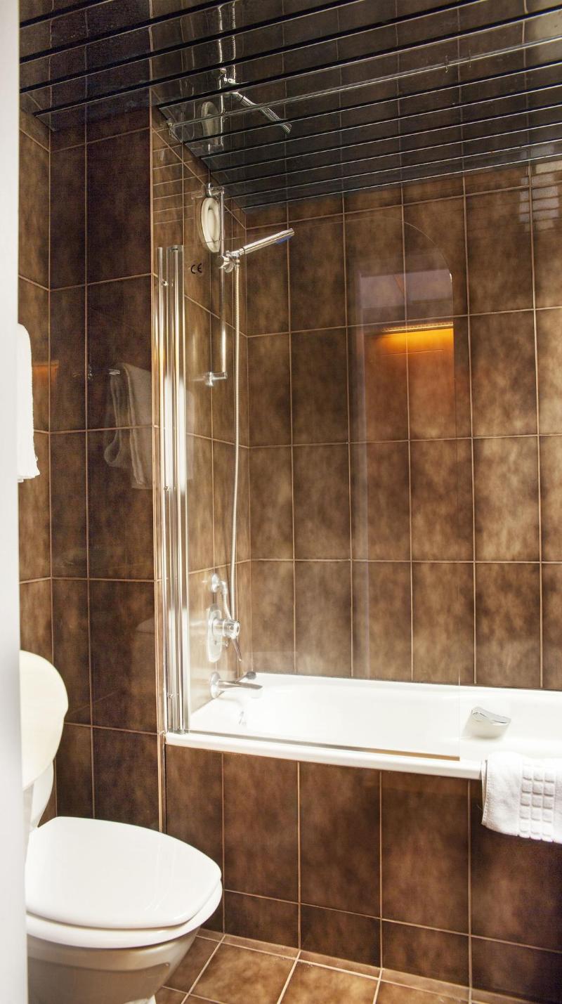 Vinger Hotell image