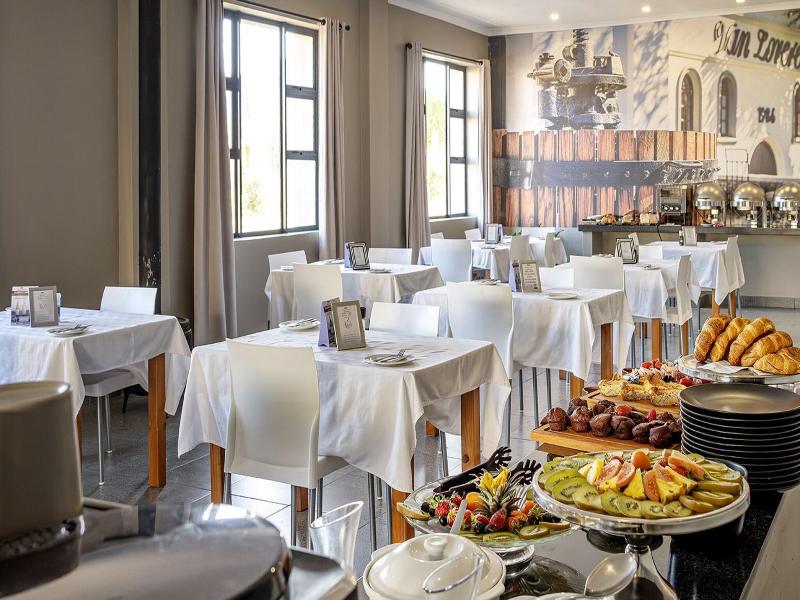 Calvinia Hotel By Country Hotels image