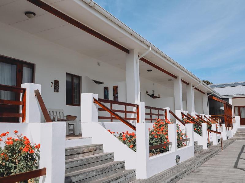 Assegaaibosch Country Lodge