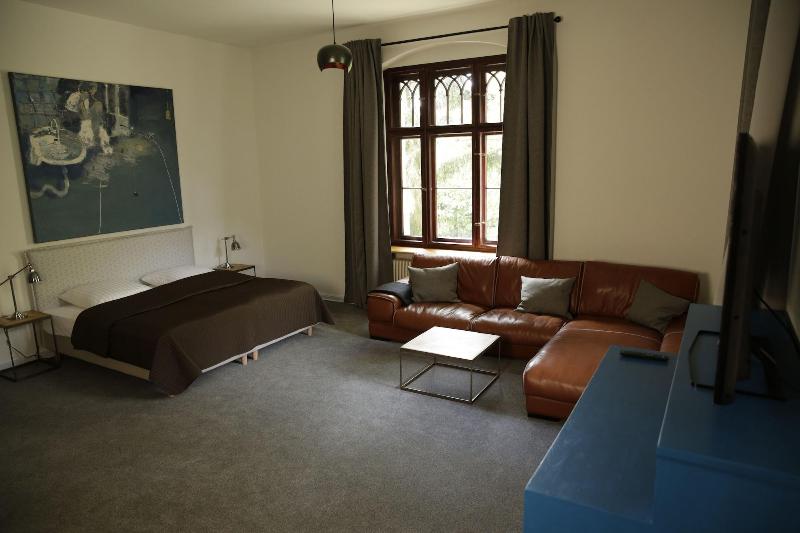 Hotel Schloss Reichenow image