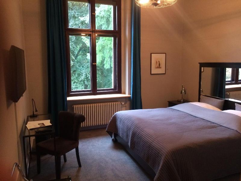 Hotel Schloss Reichenow image