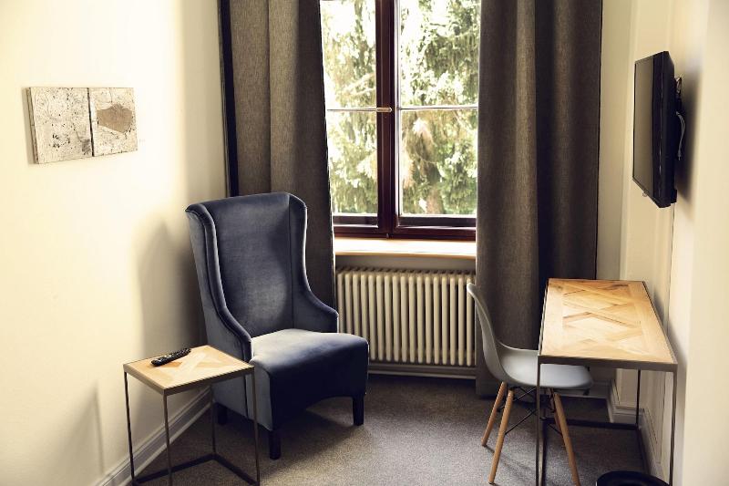 Hotel Schloss Reichenow image